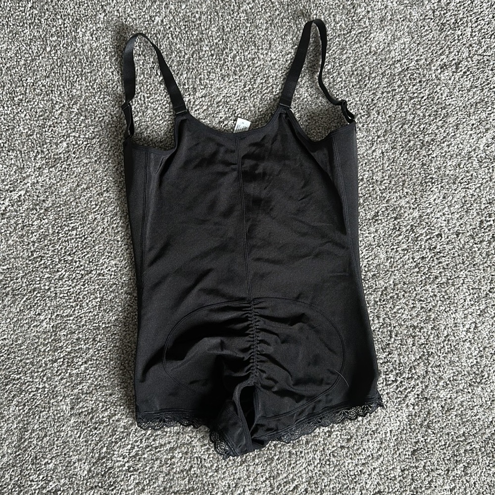 Shapewear - Picture 5 of 7